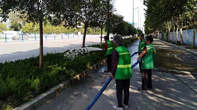 扮靚城市，為國(guó)慶增光添彩